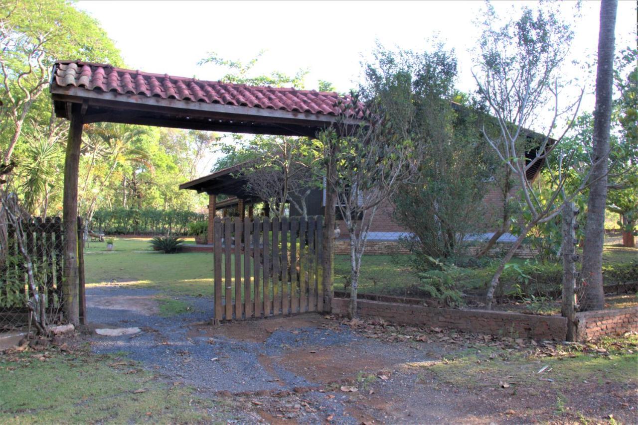 Casa Unica Com Piscina E Lareira A 1,2 Km Do Centro Villa Chapada dos Guimaraes Exterior photo